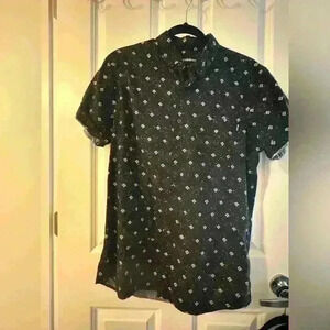 Molokai Surf Button Up Black and White Medium